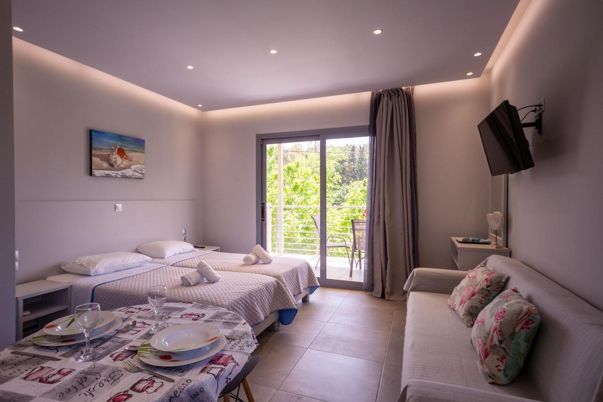 Casa Di Mare - Studios And Apartments On The Beach Vasilikí Exterior foto